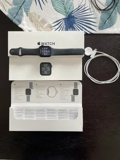 Excellent condition, almost brand new, Apple Watch SE GPS