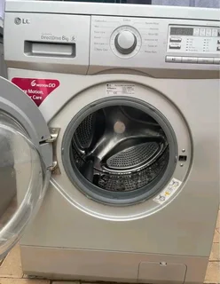 8kg LG FRONT LOAD WASHING MACHINE IN EXCELLENT WORKING CONDITION