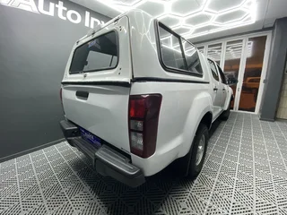 2021 ISUZU D-MAX 250 HO HI-RIDE 4X4 D/C P/U