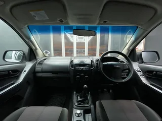 2021 ISUZU D-MAX 250 HO HI-RIDE 4X4 D/C P/U