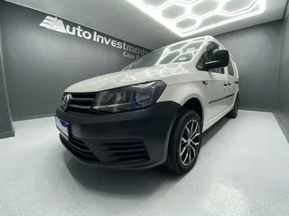 2017 VOLKSWAGEN CADDY4 MAXI CREWBUS 2.0 TDi