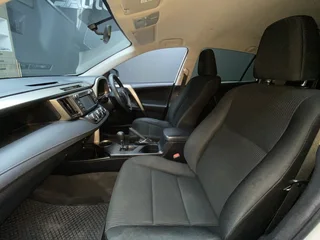 2015 TOYOTA RAV4 2.0 GX A/T