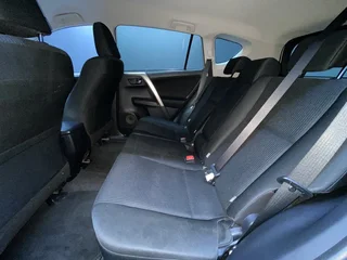 2015 TOYOTA RAV4 2.0 GX A/T