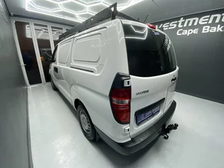2018 HYUNDAI H-1 2.5 CRDi A/C F/C P/V A/T