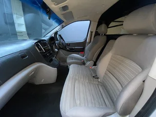 2018 HYUNDAI H-1 2.5 CRDi A/C F/C P/V A/T