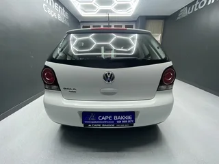 2015 VOLKSWAGEN POLO VIVO GP 1.4 CONCEPTLINE 5DR