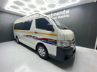 2022 Toyota Quantum/hiace 2.5 D-4d Sesfikile 16s