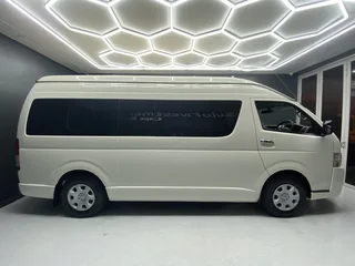 2022 TOYOTA QUANTUM HIACE 2.5 D-4D 14 SEAT