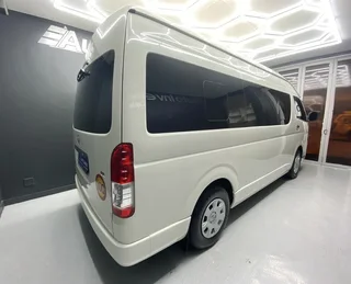 2022 TOYOTA QUANTUM HIACE 2.5 D-4D 14 SEAT