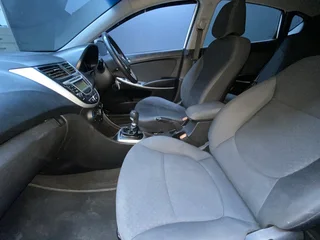 2015 HYUNDAI ACCENT 1.6 FLUID 5DR