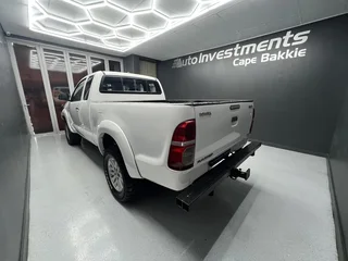 2014 TOYOTA HILUX 3.0D-4D RAIDER XTRA CAB 4X4 P/U S/C
