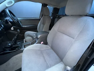 2014 TOYOTA HILUX 3.0D-4D RAIDER XTRA CAB 4X4 P/U S/C