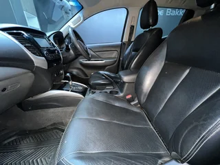 2017 MITSUBISHI TRITON 2.4 Di-DC 4X4 A/T P/U D/C