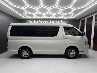 2015 TOYOTA QUANTUM 2.7 10 SEAT