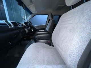 2015 TOYOTA QUANTUM 2.7 10 SEAT