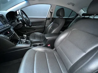 2019 HYUNDAI ELANTRA 1.6 EXECUTIVE