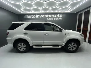 2010 TOYOTA FORTUNER 3.0D-4D R/B A/T