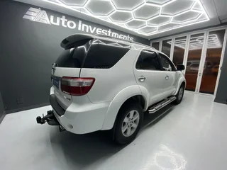 2010 TOYOTA FORTUNER 3.0D-4D R/B A/T