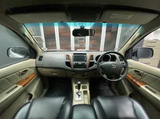 2010 TOYOTA FORTUNER 3.0D-4D R/B A/T