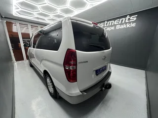 2021 HYUNDAI H1 2.5 CRDi ELITE A/T (12 SEAT)
