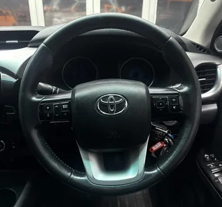 2017 TOYOTA HILUX 2.8 GD-6 RB RAIDER A/T P/U D/C