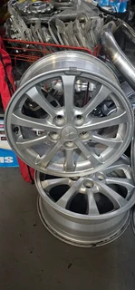 Mitsubishi Rims Set