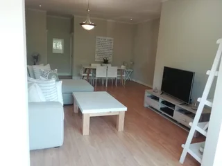 Townhouse Stunning 3 bedroom 2 bathroom. Secure parking.