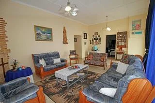 IDEAL FOR THE EXTENDED FAMILY OR MULTI TENANTED RENTAL IN THE HEART OF PRIMROSE....