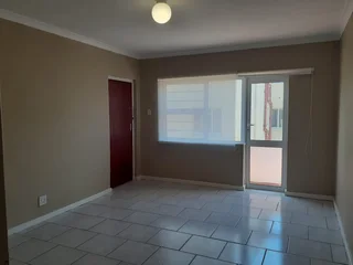 Port Elizabeth - Sydenham – Renovated FLAT - Mora – R589 000