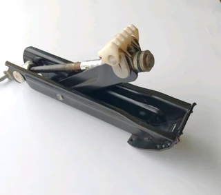 Mercedes Benz type 171 vehicle jack lift tool A2115830615 for sale