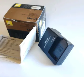 Nikon MH-24 Camera Battery charger for sale