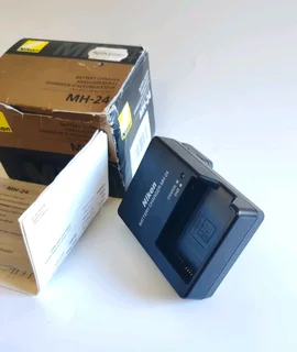 Nikon MH-24 Camera Battery charger for sale
