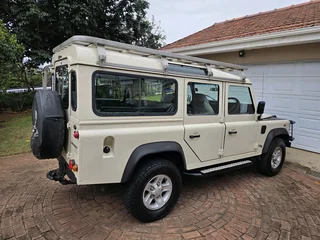 Land Rover Defender 110 TD5 CSW