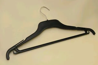 Premier Quality Clothing Hangers For Sale (NEW)