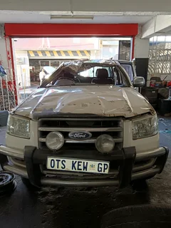 Ford Ranger 2010 Model 4.0 V6 4x2 Manual Breaking For Parts