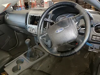 FORD RANGER 2010 MODEL 4.0 V6 4X2 MANUAL BREAKING FOR PARTS