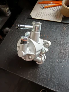 MITSUBISHI COLT 4M40 BRAND NEW VACUUM PUMP IN STOCK.