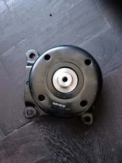 FORD RANGER 2.2/ 3.2 FAN MOUNTING BRACKET BRAND NEW IN STOCK.