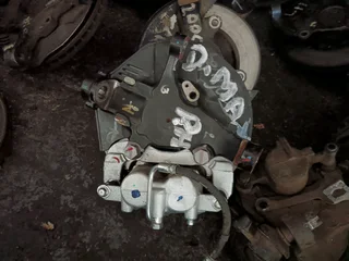 ISUZU 2013 UP COMPLETE 4X2 STUB AND HUBS IN STOCK FOR SALE.