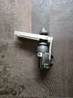 NISSAN NP200 BRAND BRAKE EQUALIZER IN STOCK FOR SALE