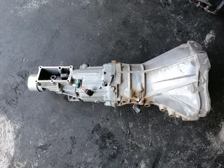 NISSAN NP300 KA20/KA24 4X2 GEARBOX IN STOCK FOR SALE COMES WITH 30 DAY GUARANTEE