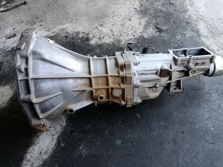 NISSAN NP300 KA20/KA24 4X2 GEARBOX IN STOCK FOR SALE COMES WITH 30 DAY GUARANTEE
