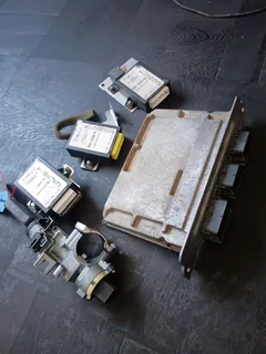 FORD RANGER 4L V6 2010 COMPLETE LOCKSET FOR SALE.