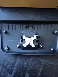 NISSAN NP300 DOUBLE CAB TAILGATE HANDLE WITH BASE IN STOCK FOR SALE.