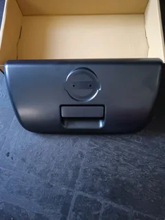 NISSAN NP300 DOUBLE CAB TAILGATE HANDLE WITH BASE IN STOCK FOR SALE.