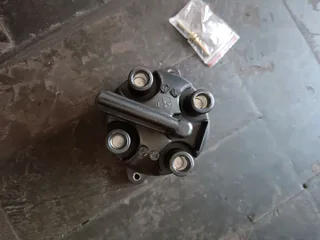 Nissan Np300 Ka20 /ka24 16v Brand New Dizzy Caps In Stock For Sale.