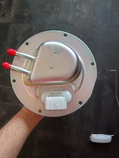 NISSAN NP300 KA20/KA24 16V BRAND FUEL TANK SENDER UNIT WITH PUMP. IN STOCK FOR SALE.