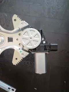 ISUZU 2013-2022 BRAND NEW ELECTRONIC WINDOW MECH 6 PIN IN STOCK FOR SALE.