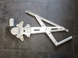 ISUZU 2013-2022 BRAND NEW ELECTRONIC WINDOW MECH 6 PIN IN STOCK FOR SALE.