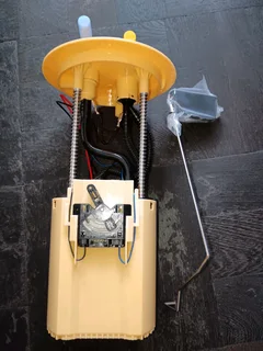 Ford Ranger 2.2/3.2 Complete New Sender Unit With Pump In Stock For Sale.